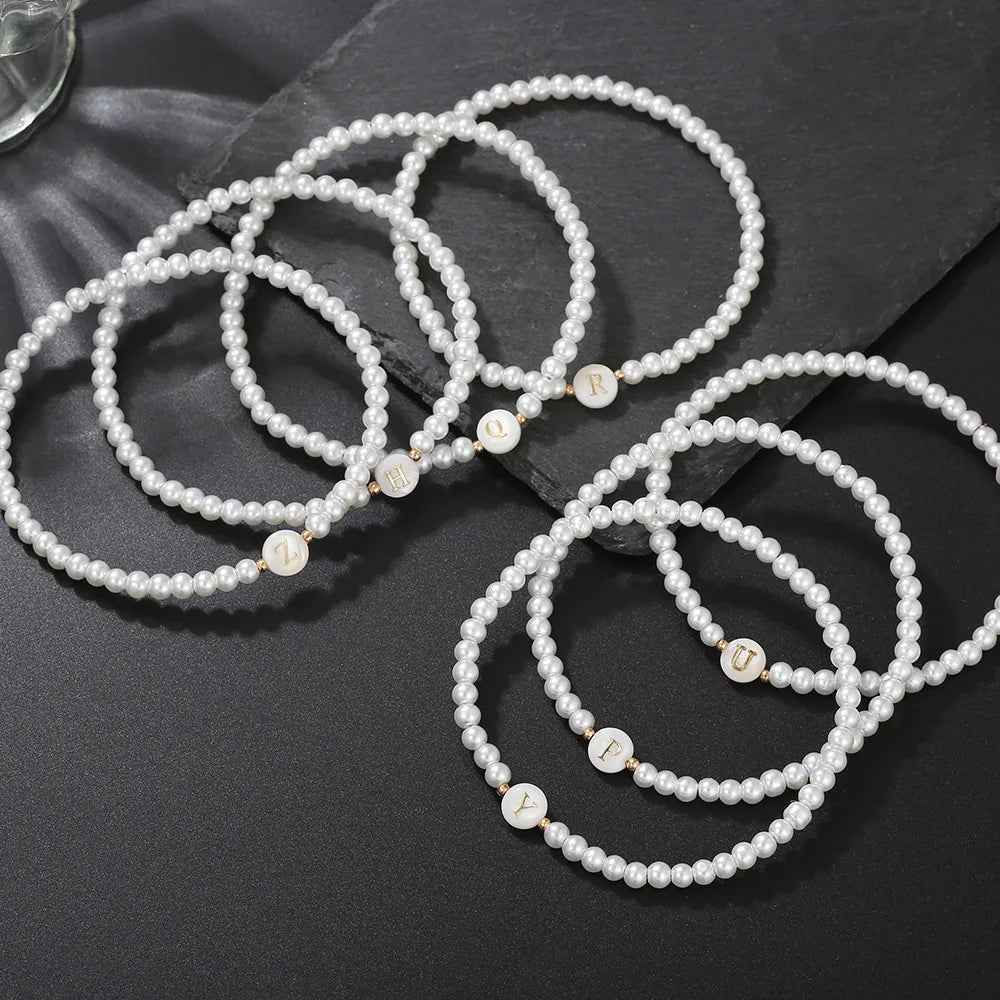 LATS Einfaches, vielseitiges 26-Buchstaben-Perlenarmband für Damen, modische elastische Perlenarmbänder, Handgelenkschmuck, Accessoires im Großhandel