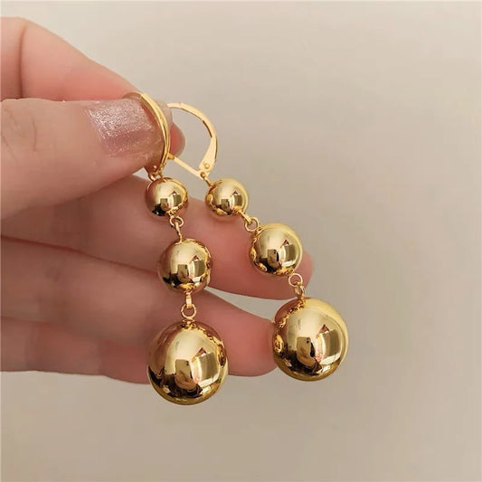 Punk Metall Runde Perle Quaste Anhänger Ohrringe für Frauen Mode Gold Farbe Glänzend Glatte Kugel Ohrringe Schmuck Zubehör