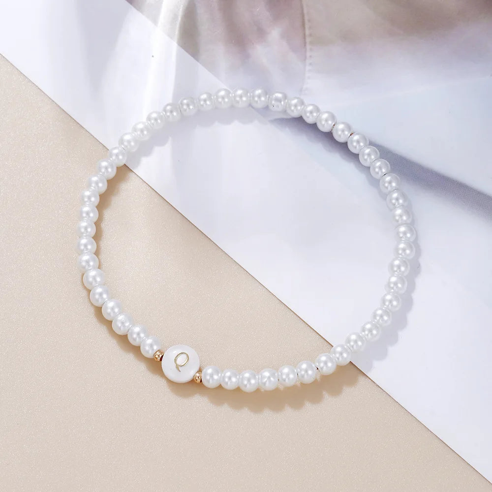 LATS Einfaches, vielseitiges 26-Buchstaben-Perlenarmband für Damen, modische elastische Perlenarmbänder, Handgelenkschmuck, Accessoires im Großhandel