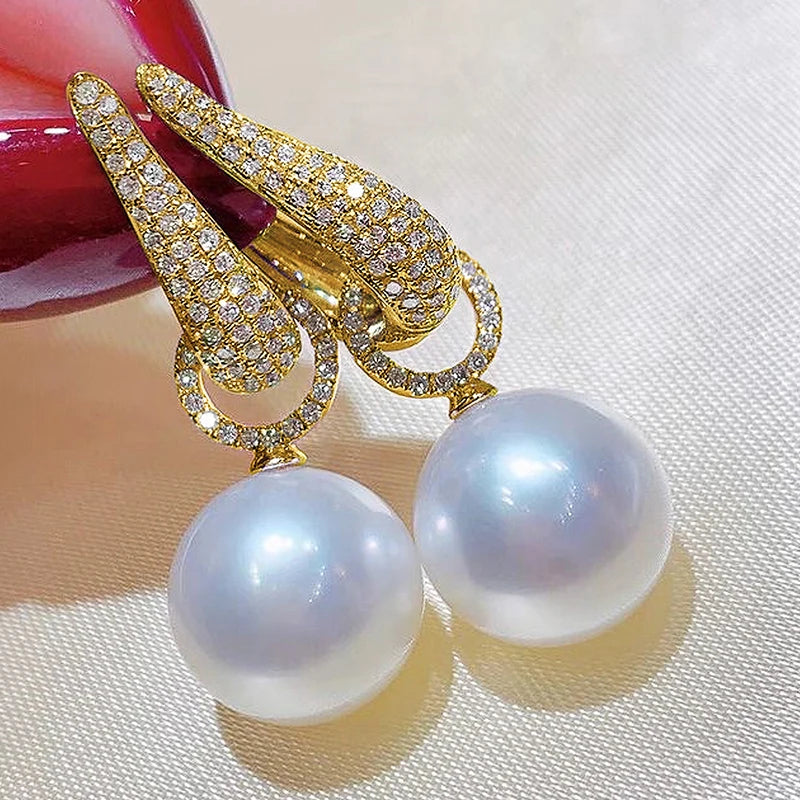 Huitan Mode Silber Farbe Kreuz Creolen für Frauen Voll kristall Zirkonia Aussage weibliche Ohrringe Trends Schmuck