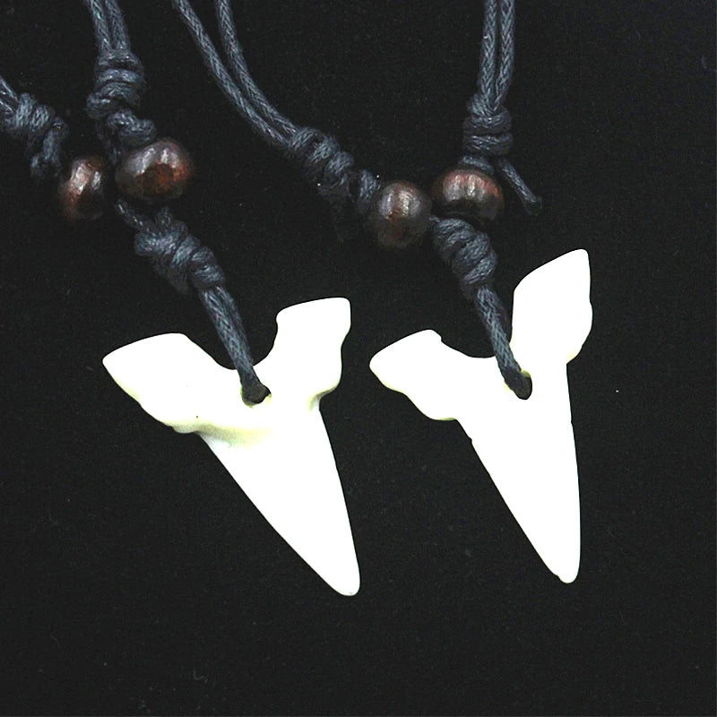 Nachahmung Yak Knochen Haifisch Zahn Halskette Coole Männer Frauen Schmuck Weiße Zähne Amulett Anhänger Geschenke