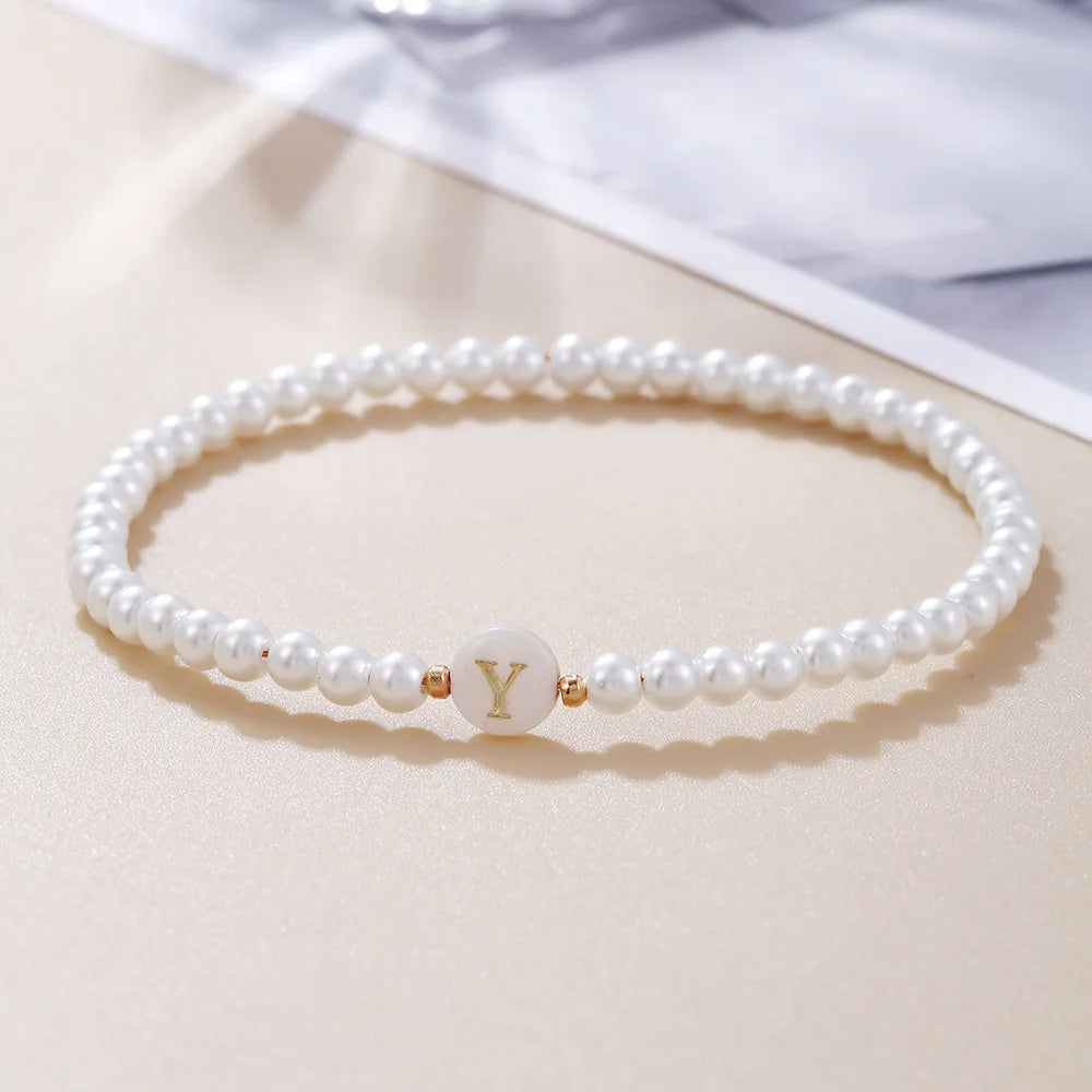 LATS Einfaches, vielseitiges 26-Buchstaben-Perlenarmband für Damen, modische elastische Perlenarmbänder, Handgelenkschmuck, Accessoires im Großhandel