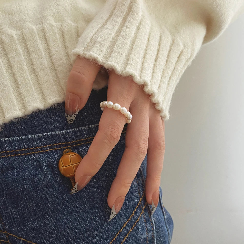 Mode Elegante Perlen Perle Ringe Imitation Perle Geometrische Ringe für Frauen Kontinuierliche Kreis Minimalistischen Ring 2022 Neue