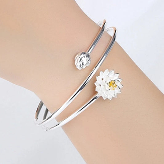 Modische Lotus-Armreifen aus 925er-Sterlingsilber mit geteilter Schichtöffnung