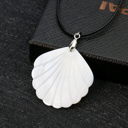 Weiß Shell Halskette Mutter der Perle Anhänger Carving Palmetto Fan Cowry Charme Sommer Shellfis MOPP Kette Party Frau Schmuck Geschenk