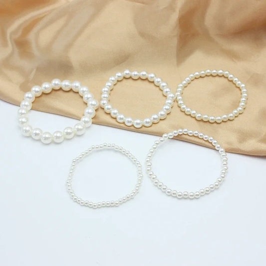 Neue 4–10 mm beige Imitationsperlen, frei verstellbar, 18 cm Umfang, elastisches Armband für Frauen, verschiedene Größen, anpassbares Hochzeitsgeschenk