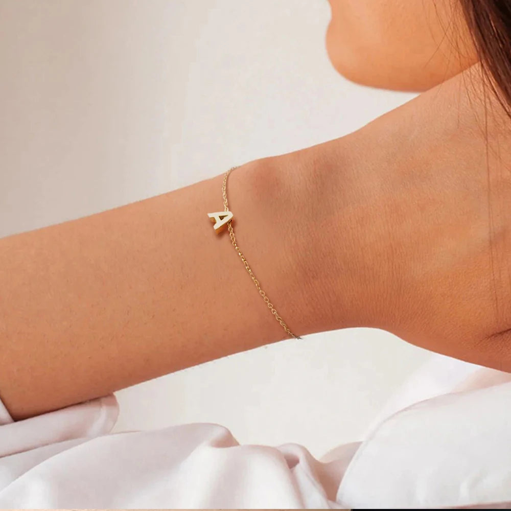 eManco Muttertag DIY Hauptstadt-Anfangsarmbänder Edelstahlschmuck Einfaches vergoldetes Armband 48-Stunden-Versand