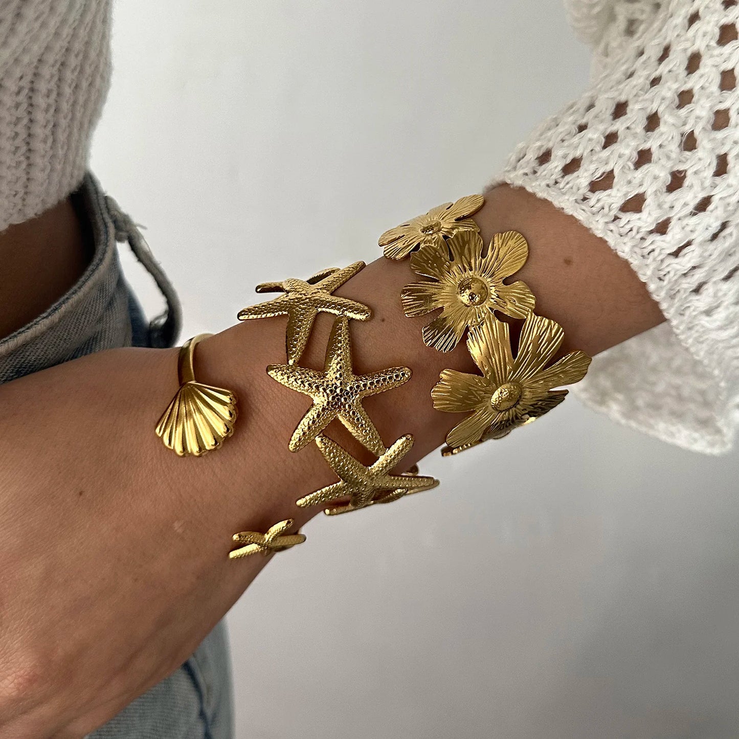 Vintage Übertrieben Breite Manschette Armreif für Frauen Gold Farbe Shell Seestern Blume Edelstahl Armband Strand Party Schmuck