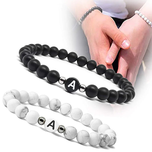 6 mm 26 Buchstaben-Armband, Unisex, schwarzer mattierter Stein, Perlen-Armreif, handgefertigt, DIY-Armband für Frauen, Männer, Paare, Freundschaftsgeschenke