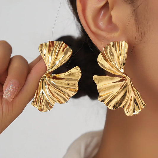 CCB Big Ginkgo Leaf Goldene Ohrstecker für Frauen, einfach, vielseitig, Persönlichkeit, übertrieben, glatt, kreativer Schmuck, Mädchen-Geschenk