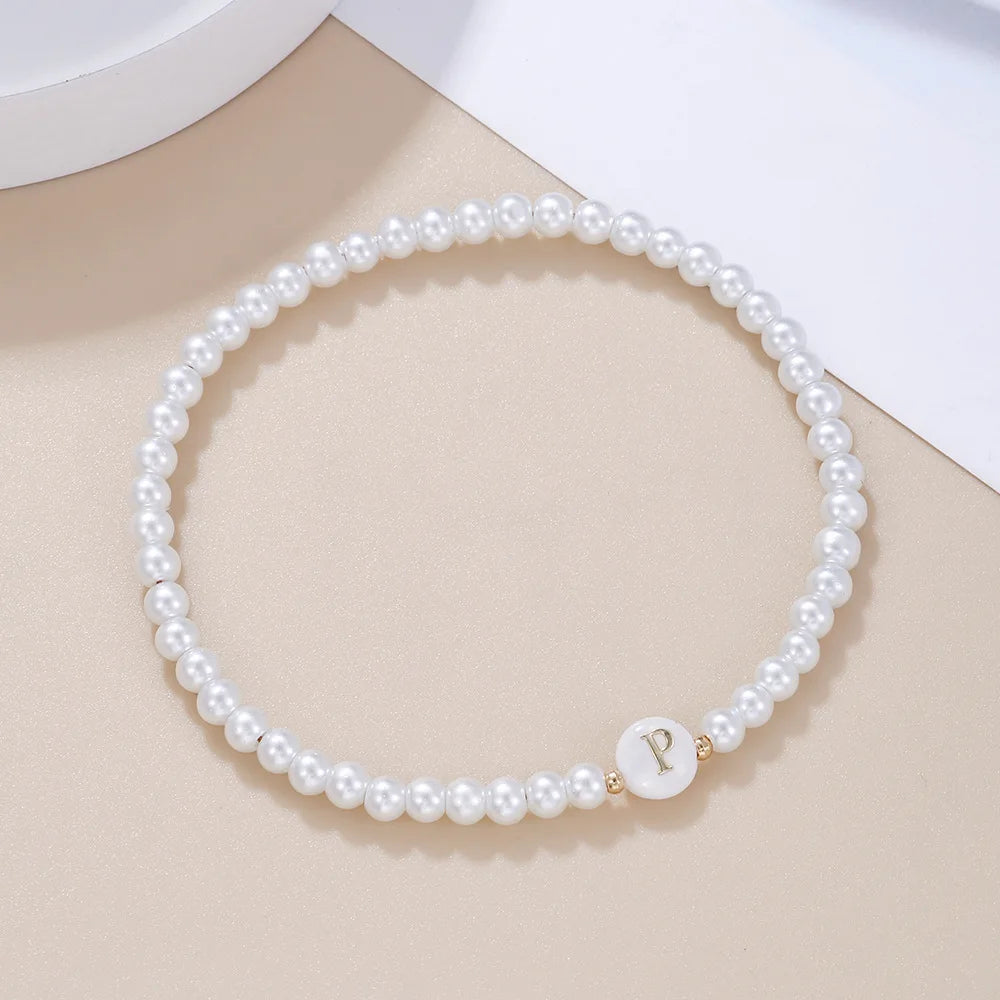 LATS Einfaches, vielseitiges 26-Buchstaben-Perlenarmband für Damen, modische elastische Perlenarmbänder, Handgelenkschmuck, Accessoires im Großhandel