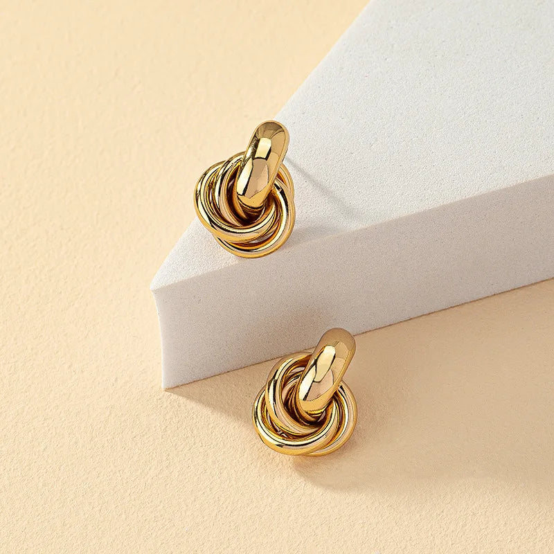 Gold Silber Farbe Knoten Creolen Für Frauen Glänzende Beschichtung Trendy Ohrring Stud Nette Täglichen Verschleiß Schmuck