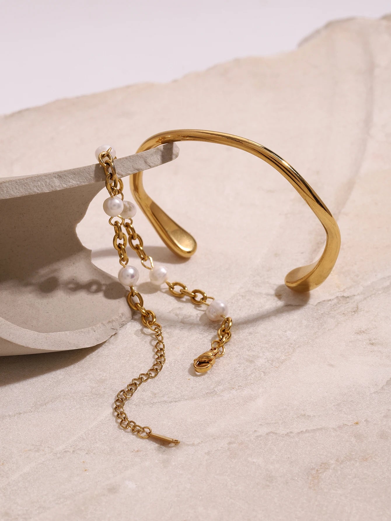 Uworld Damen-Schmuckset, Perlenkette, goldenes Armband, verstellbares stapelbares Armband, Liebesohrringe, Geschenk für Sie