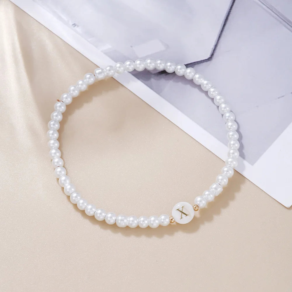 LATS Einfaches, vielseitiges 26-Buchstaben-Perlenarmband für Damen, modische elastische Perlenarmbänder, Handgelenkschmuck, Accessoires im Großhandel