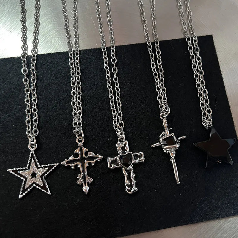 Punk Rock Schwarz Herz Kreuz Anhänger Kette Halskette Für Männer Frauen Coole Hip Hop Straße Vintage 90er Jahre Y2K Grunge Goth Zubehör