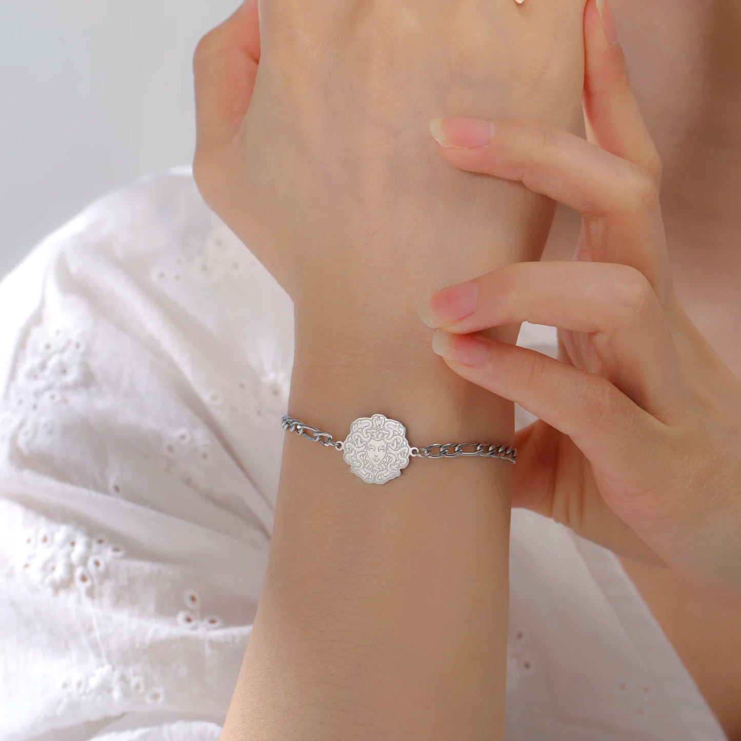 Hipee Medusa Armband für Herren, Damen, Kinder, Edelstahl-Anhänger, Armband, Schmuck