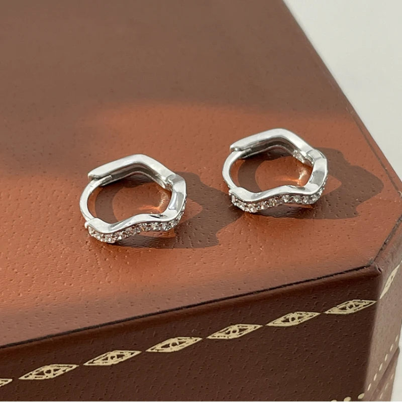2PCS Edelstahl Minimal Wave Creolen Kristall Zirkonia Kleine Huggie Ohrringe für Frauen Piercing Schmuck