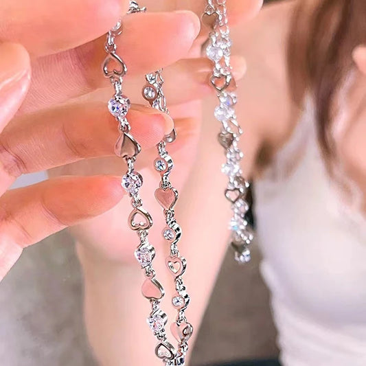 Einfache Mode Funkelnden Zirkon Herz Armbänder für Frauen Süße Aushöhlen Liebe Herz Student Kette Armband Mädchen Schmuck