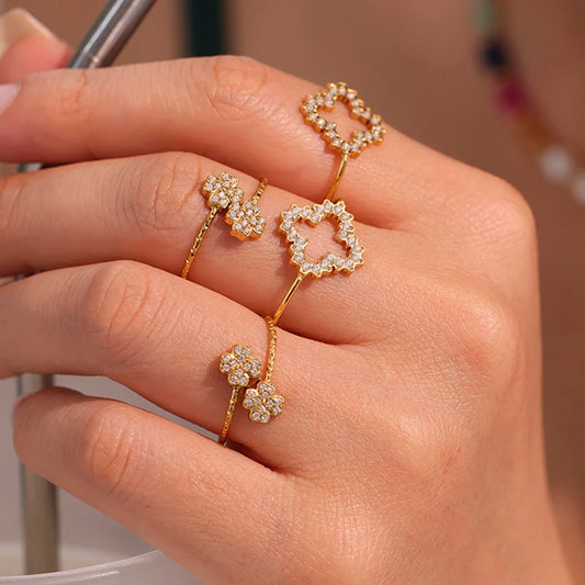 Nivora Zarte Zirkon Blume Dünne Mädchen Offene Ringe Edelstahl 18K Gold Überzogene Eheringe Ringe Für Frauen Schmuck