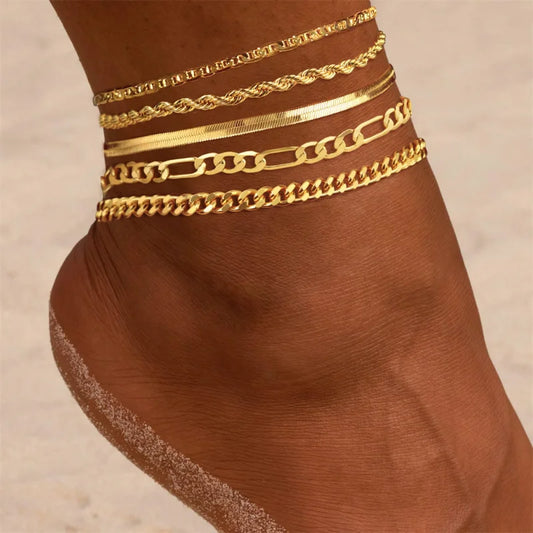 5 Stück/7 Stück 14K vergoldetes Fußkettchen Cuban Link Figaro Büroklammer Seil Fischgrätenkette Fußkettchen Set Geschenk für Frauen Mädchen
