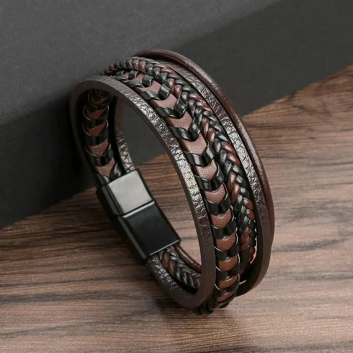 1pc Mode Zubehör MÄNNER Mehrschichtige Vintage Leder Seil Geflochtene Armband Legierung Magnetische Schnalle Armband