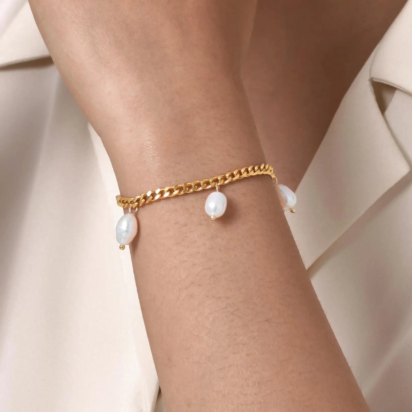 Vnox Original Design Helle Perle Armband Für Frauen Hochzeit Schmuck Elegante Edelstahl Kette Armband Modernen Trendigen Stil