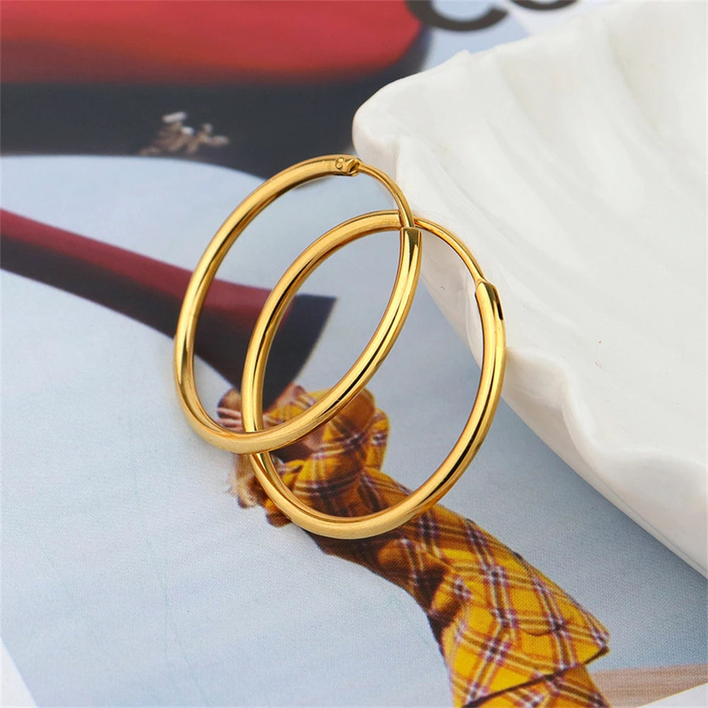Vergoldete glatte runde Kreis-große Creolen für Damen, Größe 12/25/30/40/50/60 mm, Edelstahl, Schmuck, Accessoires, Geschenke