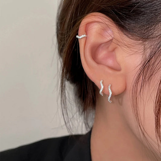 2PCS Edelstahl Minimal Wave Creolen Kristall Zirkonia Kleine Huggie Ohrringe für Frauen Piercing Schmuck