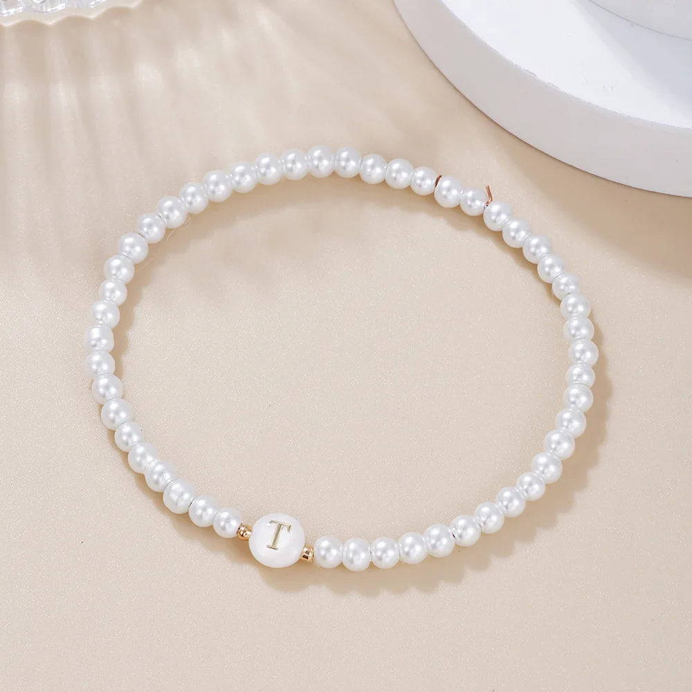 LATS Einfaches, vielseitiges 26-Buchstaben-Perlenarmband für Damen, modische elastische Perlenarmbänder, Handgelenkschmuck, Accessoires im Großhandel