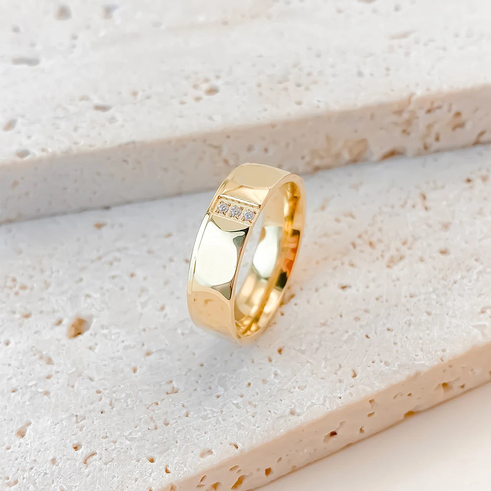 eManco Minimalistischer Ring mit breitem Gesicht, Strassring, poliert, metallisch, Premium-Party-Schmuck, Ringe direkt ab Werk