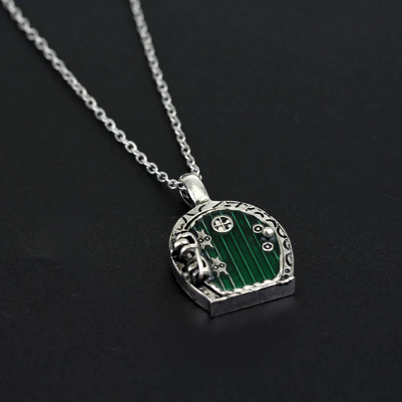 Die Fee Tür Medaillon Halskette Bilbo Baggins Vintage Retro Grün Anhänger Film Schmuck Für Männer und Frauen Mode Accessoires