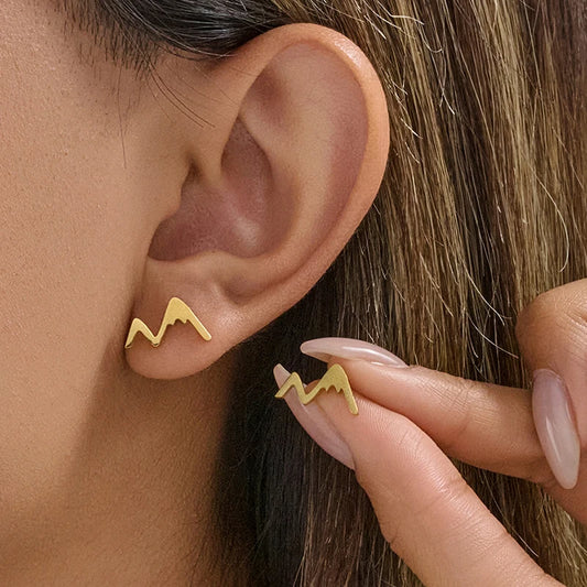 Lässige Mode Edelstahl Mountain Peak Ohrstecker für Frauen Mädchen Klassische Geographie Ohr Piercing Schmuck Wanderer Geschenke