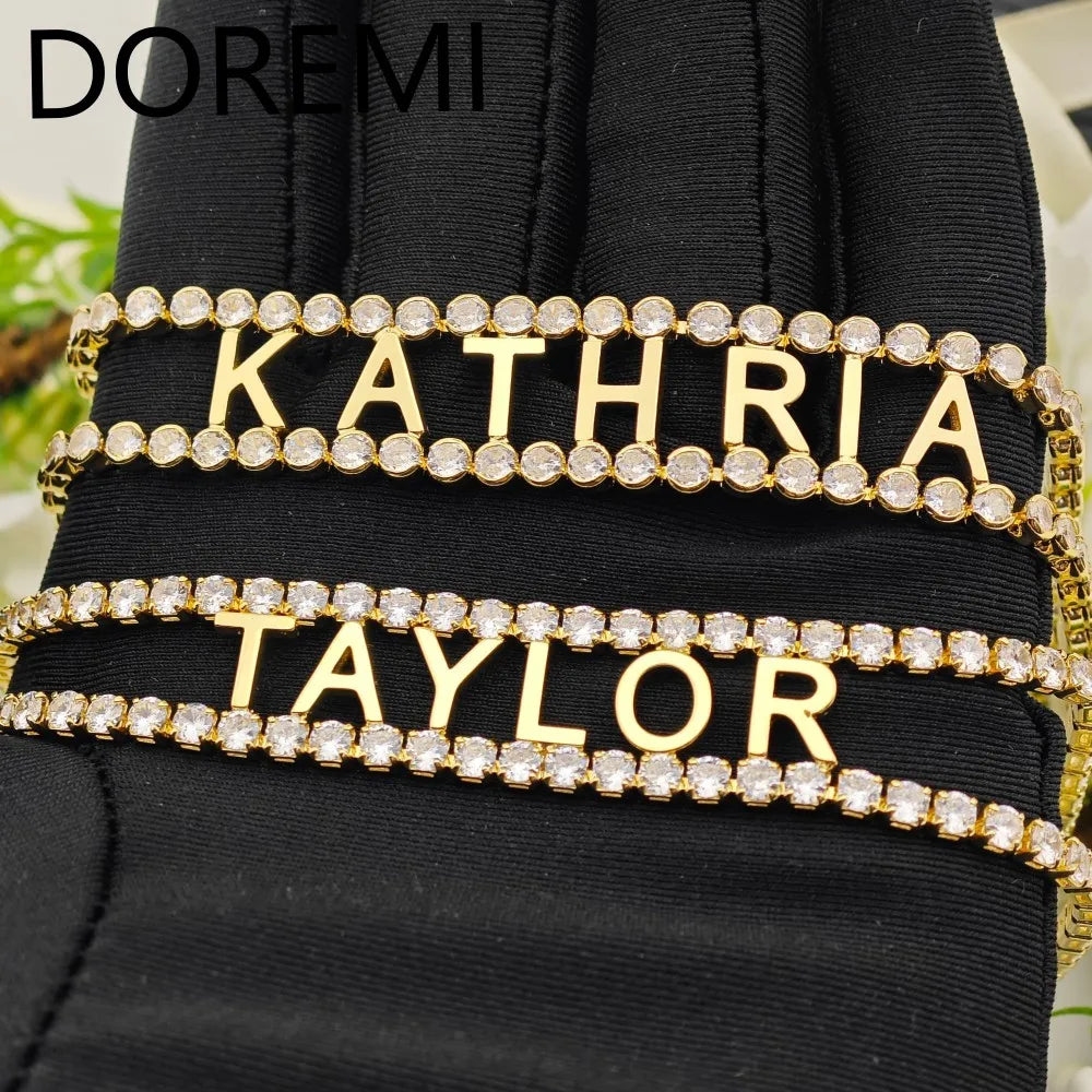 DOREMI Doppelte Tenniskette, individuelle Buchstaben-Designs, personalisiertes Namensarmband für Damen, elegante individuelle Schmuckarmbänder