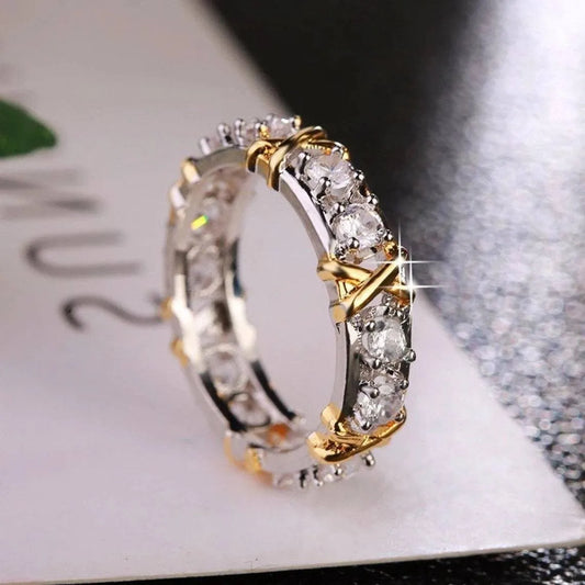 1psc Luxus elegante glänzende Zirkon Kreuz ringe für Frauen Mode Einfachheit Ring Party Dekor Festival Hochzeits geschenk Schmuck Frauen