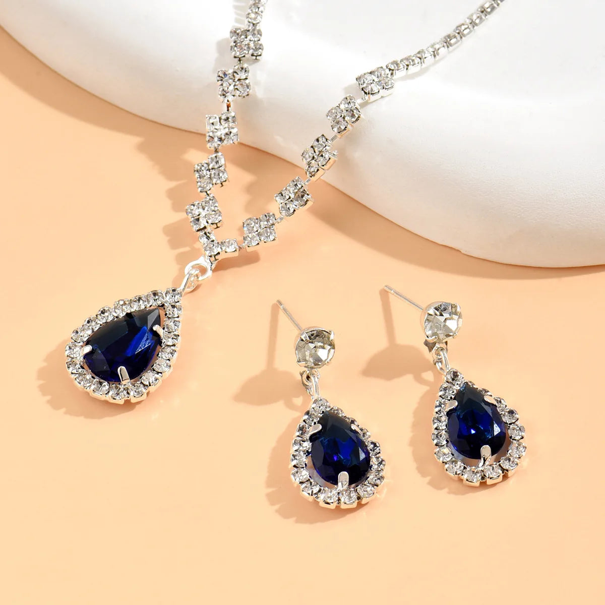3er-Set für Hochzeitssaison, modische Tröpfchen-Halskette und Ohrringe für Damen, Bankett-Party-Accessoires 4055