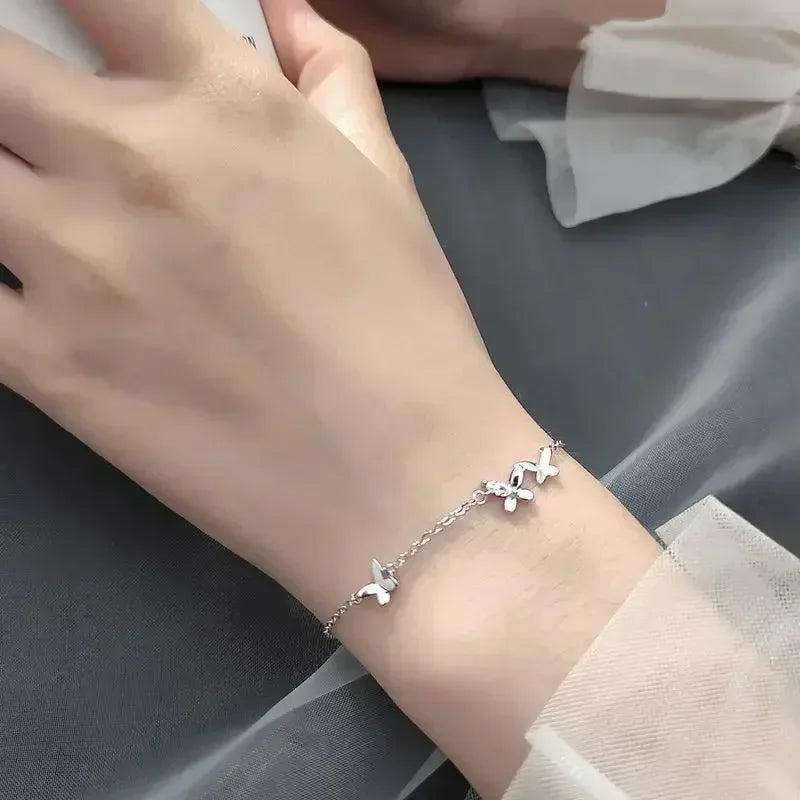 Diamantbesetztes Schmetterlingsarmband aus 925er-Sterlingsilber für Damen, Modeschmuck, Temperament, Blume, verstellbares Armband