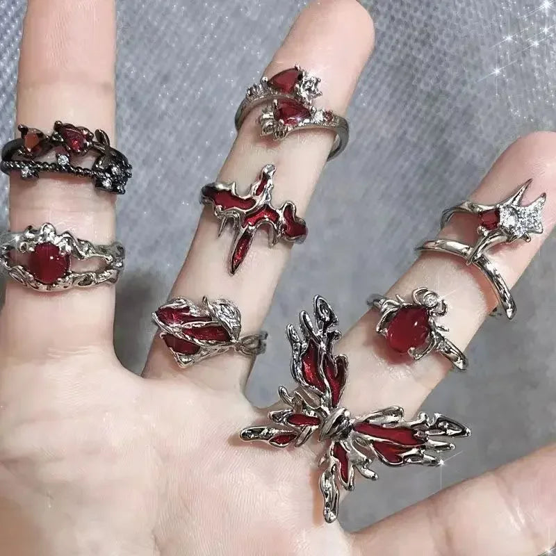 Verstellbarer Öffnungsring für Frauen, unregelmäßiger roter Kristallglas-Herz, ästhetische Ringe, Gothic-Tier-Spinnenring, kreativer Schmuck