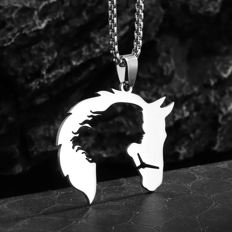 1Pcs Exquisite Titan Stahl Pferd Kopf Tier Halskette Geeignet Für Männer Und Frauen Mode Anhänger Hip Hop Trend Party schmuck