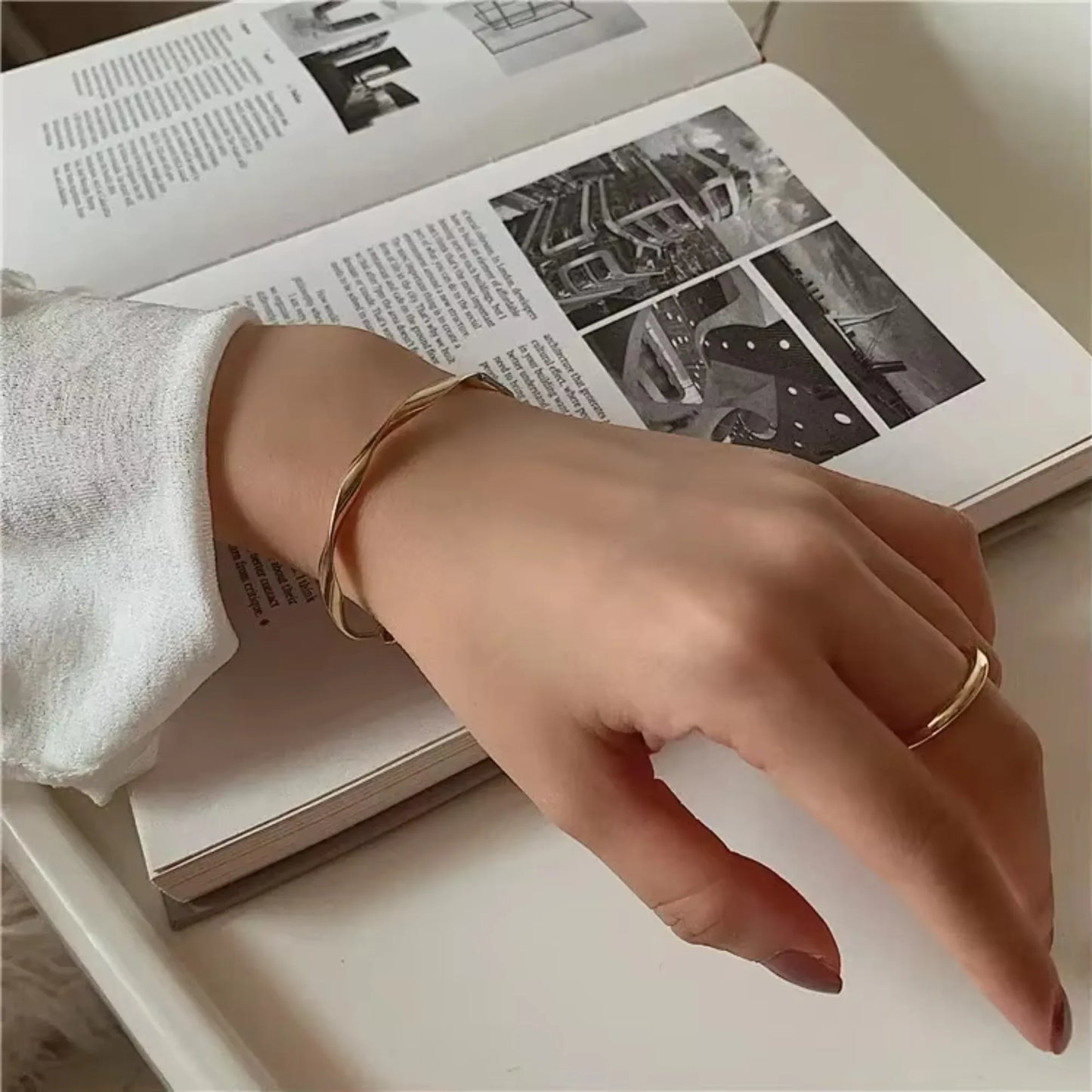 Neuer Modetrend einzigartiges Design elegante exquisite Twist einfache Armband Frauen Schmuck Hochzeits feier Premium Geschenk Großhandel