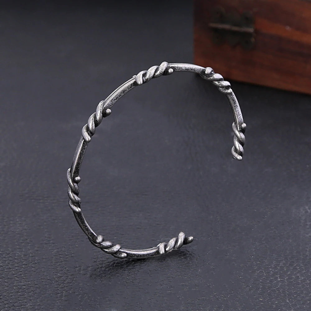 Mode Retro Wikinger Twisted Dorn Armband Punk einfache Edelstahl offenes Armband einzigartige kreative Schmuck Geschenke Großhandel