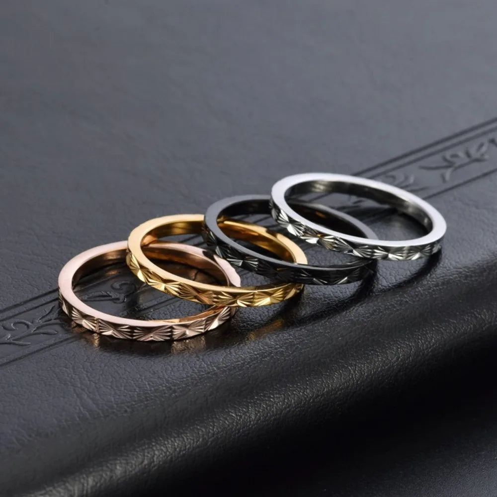 Kolmnsta 2mm Titan Stahl Stapelbare Hochzeit Ringe Für Frauen Minimalistischen Stern Kreuz Gravierte Finger Ring Paar Schmuck Anillos