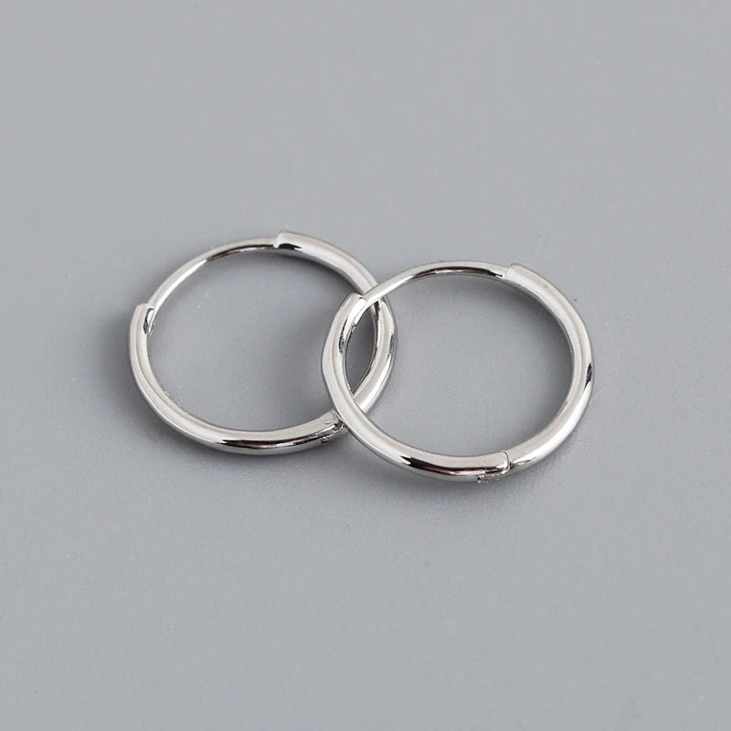 WANTME 925er Sterlingsilber, modisch, schlicht, Huggies-Ohrschnalle, Zubehör, minimalistischer Charme, Ohr-Creolen für Damen, Schmuck