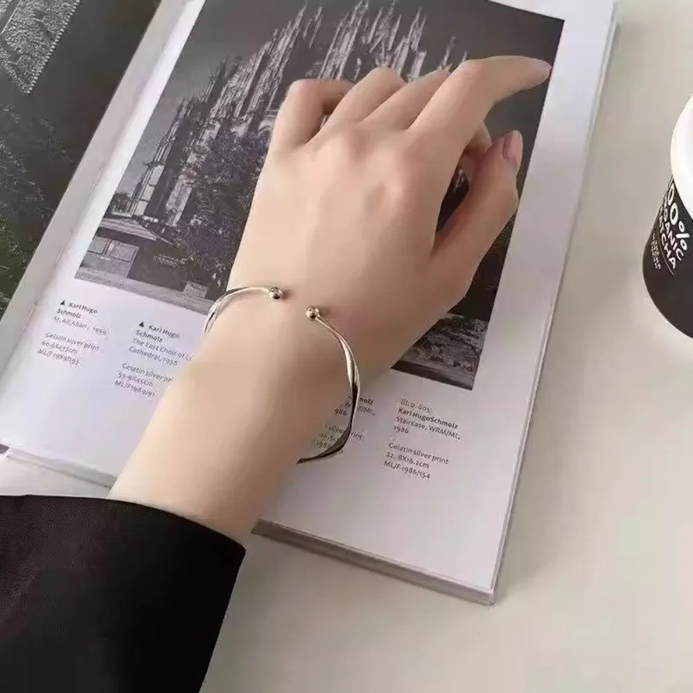 Neuer Modetrend einzigartiges Design elegante exquisite Twist einfache Armband Frauen Schmuck Hochzeits feier Premium Geschenk Großhandel
