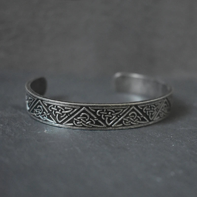 Punk Retro Nordic Viking Rune Armband für Männer Frauen Edelstahl Armband Mode Amulett Schmuck Geschenk Großhandel