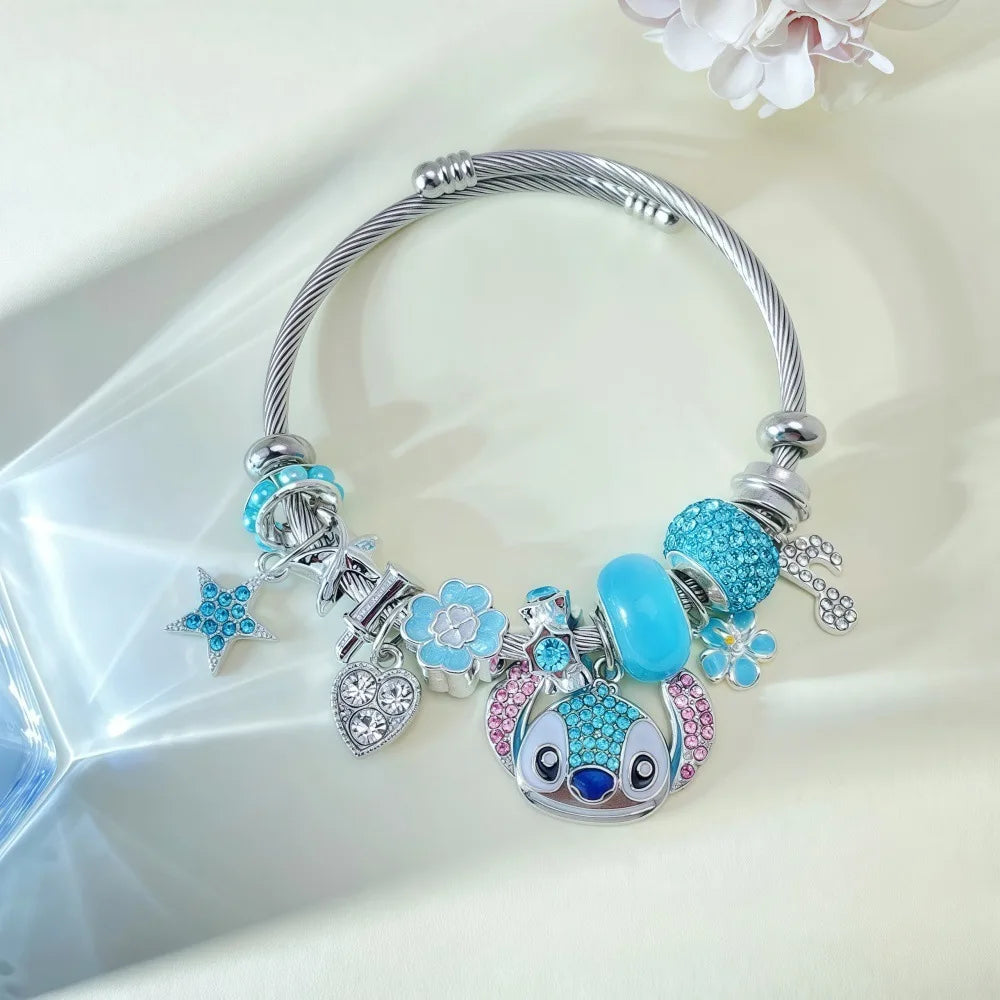 Kawaii Stitch Cartoon Strass Halskette und Armband Set Niedlicher Modeschmuck für Frauen und Mädchen Ideales Geschenk für Fans zum Geburtstag