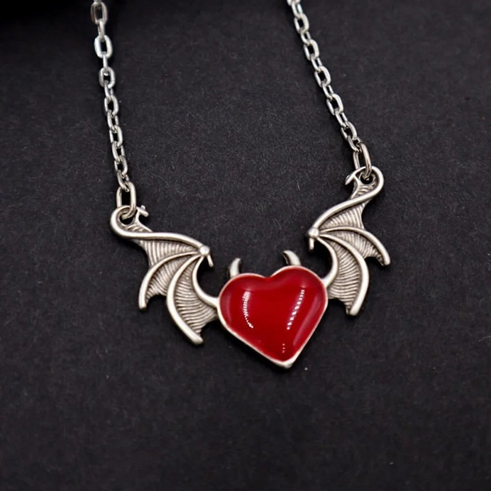 Gothic Vampire Bat Halskette Herz Anhänger Halskette Für Männer Frauen Hexe Schmuck Zubehör Bat Charme Halsband Beste Freund Geschenke