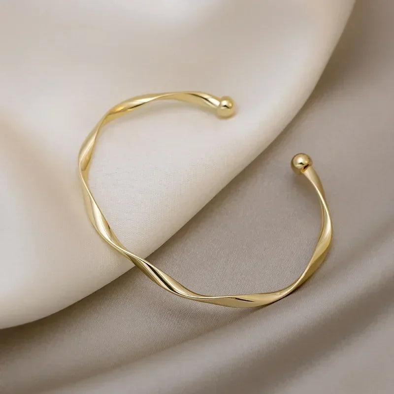Neuer Modetrend einzigartiges Design elegante exquisite Twist einfache Armband Frauen Schmuck Hochzeits feier Premium Geschenk Großhandel