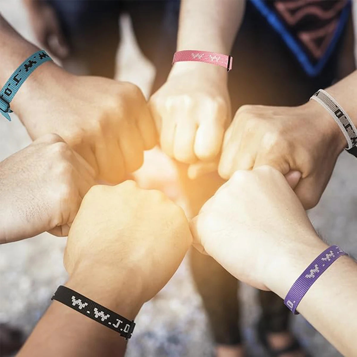 Harong WWJD verstellbare bunte Armbänder „What Wound Jesus Do“-Armbänder, inspirierender christlicher Schmuck, Geschenke für Damen und Herren