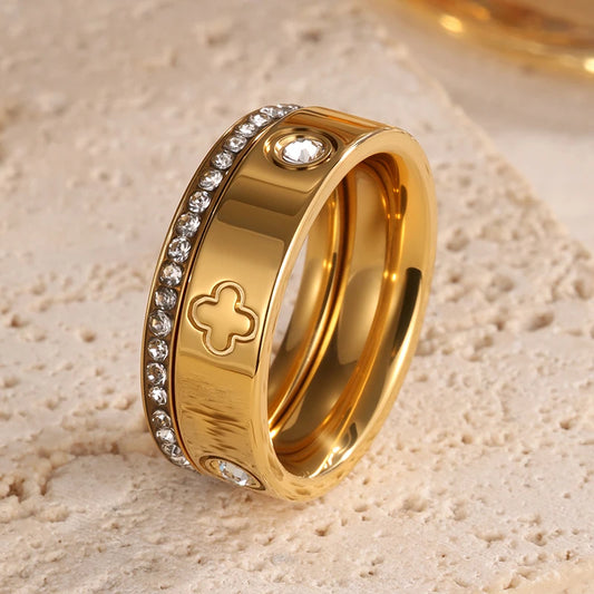 2PCS French Clover Hochwertige Edelstahl Glänzende Zirkon Ringe Set für Frauen 18K vergoldete wasserdichte nicht verblassende Ringe NEU