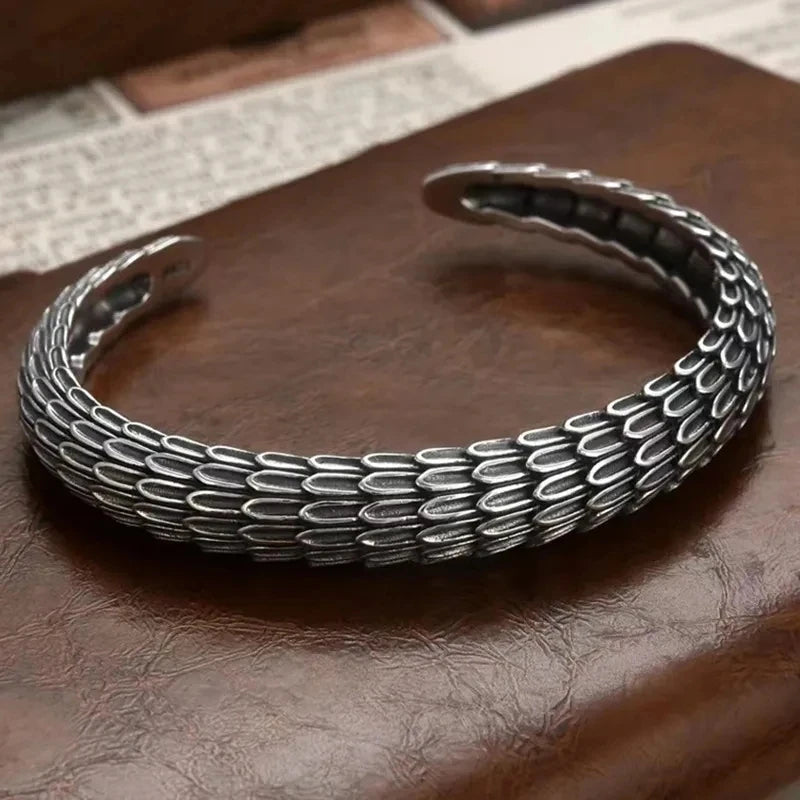 Silberfarbenes Feder-Manschettenarmband für Männer und Frauen, Vintage-verstellbares Armband, Armreif, Modeschmuck
